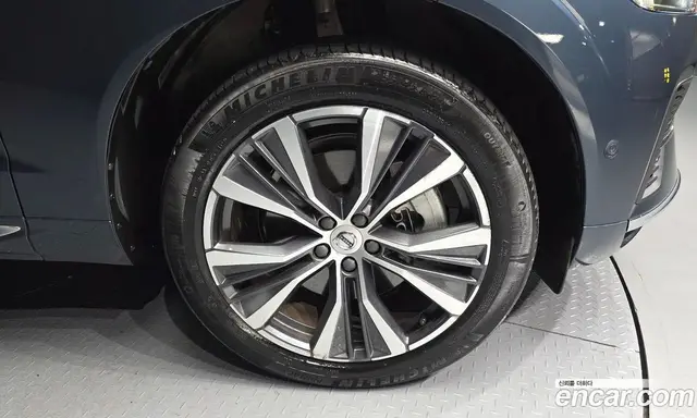 Volvo XC60 2022 2.0 автомат (гидро), миниатюра 7 Volvo XC60 2022 2.0 автомат (гидро), миниатюра 7