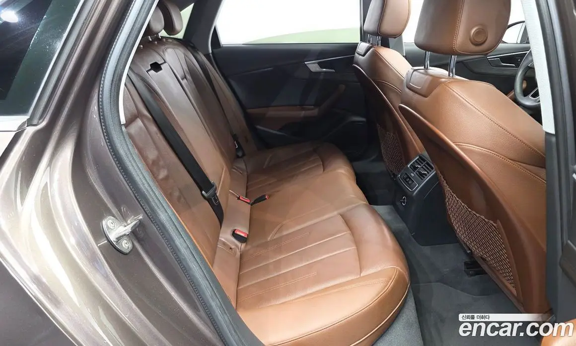 Audi A4 2018 2.0 автомат (гидро), фото 18