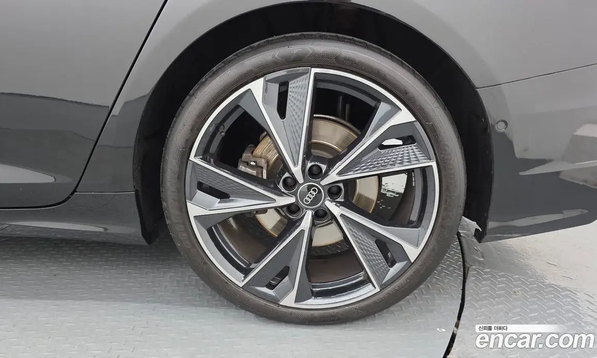 Audi A6 2023 3.0 автомат (гидро), фото 7 Audi A6 2023 3.0 автомат (гидро), фото 7