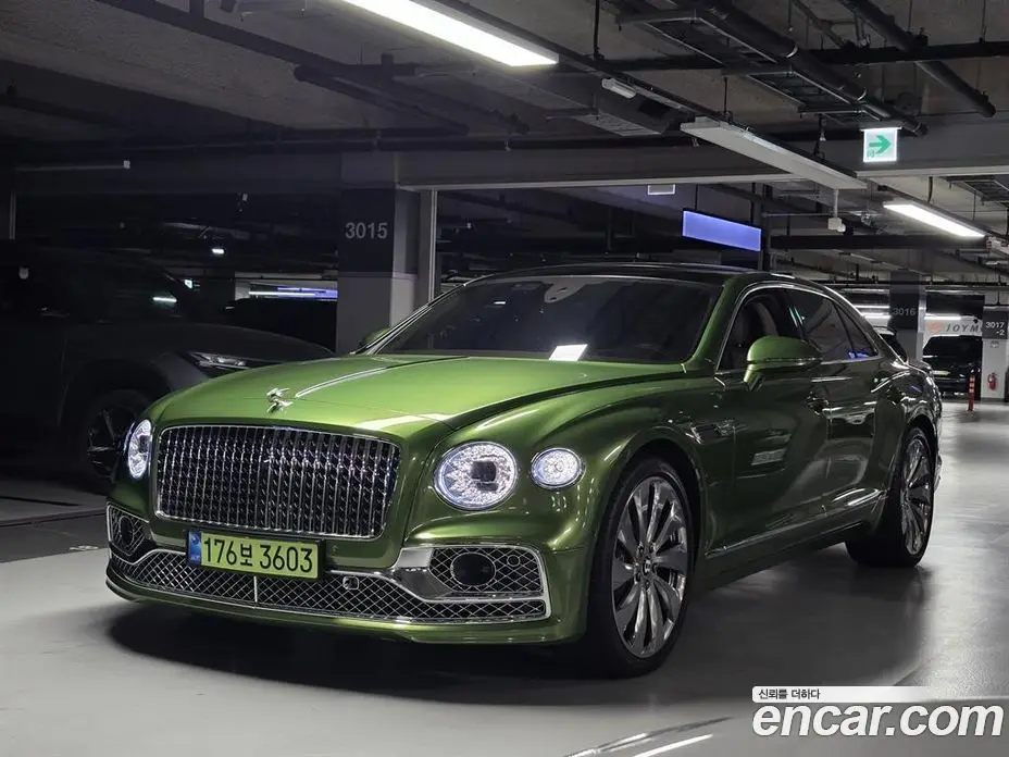 Bentley Flying Spur 2022 4.0 автомат (гидро), фото 1 Bentley Flying Spur 2022 4.0 автомат (гидро), фото 1