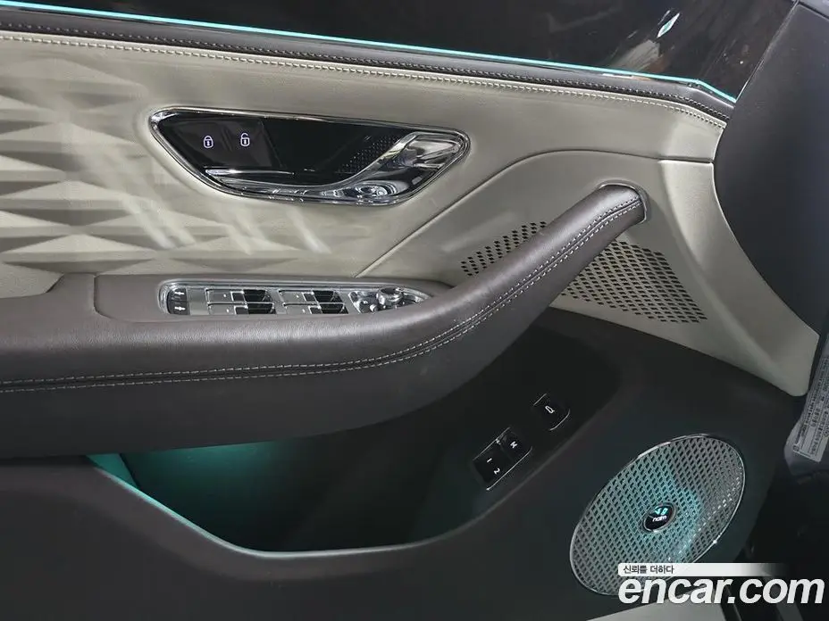 Bentley Flying Spur 2022 4.0 автомат (гидро), фото 8 Bentley Flying Spur 2022 4.0 автомат (гидро), фото 8