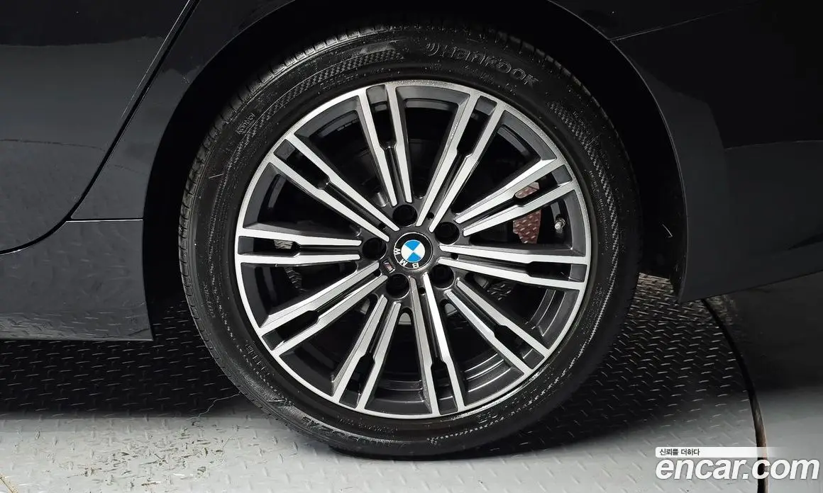 BMW 3 серия 2022 2.0 автомат (гидро), фото 7
