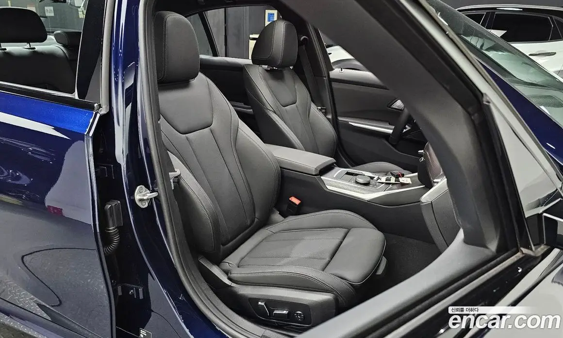 BMW 3 серия 2025 2.0 автомат (гидро), фото 12 BMW 3 серия 2025 2.0 автомат (гидро), фото 12