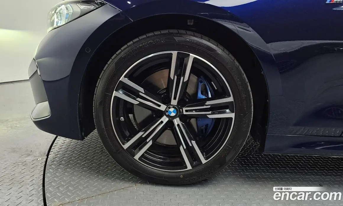 BMW 3 серия 2025 2.0 автомат (гидро), фото 4 BMW 3 серия 2025 2.0 автомат (гидро), фото 4