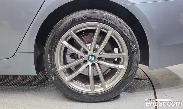 BMW 5 серия 2018 2.0 автомат (гидро), миниатюра 7