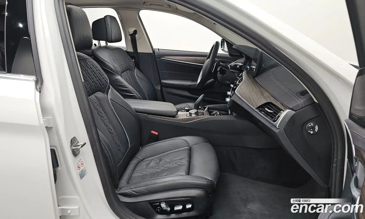 BMW 5 серия 2022 2.0 автомат (гидро), фото 16