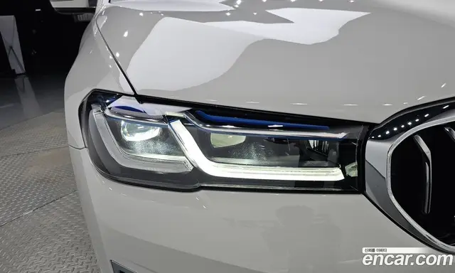 BMW 5 серия 2022 2.0 автомат (гидро), миниатюра 7