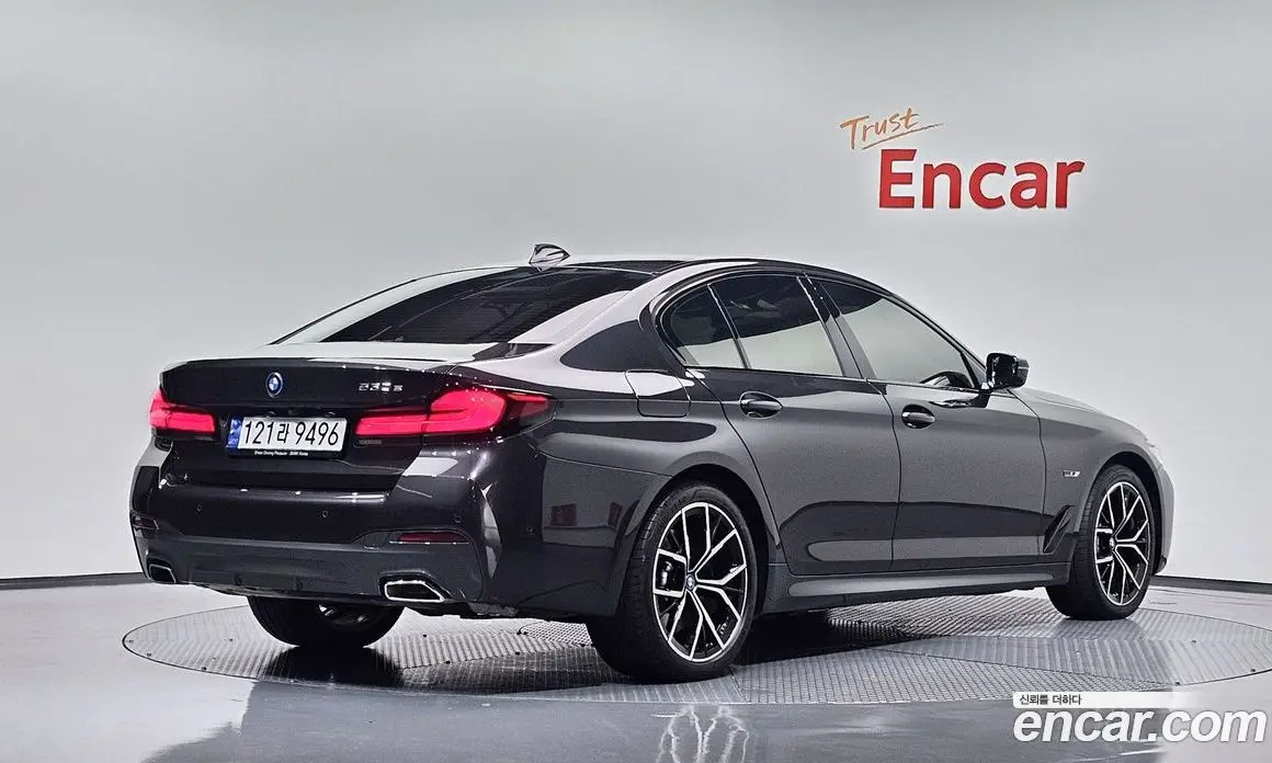 BMW 5 серия 2023 2.0 автомат (гидро), фото 1 BMW 5 серия 2023 2.0 автомат (гидро), фото 1