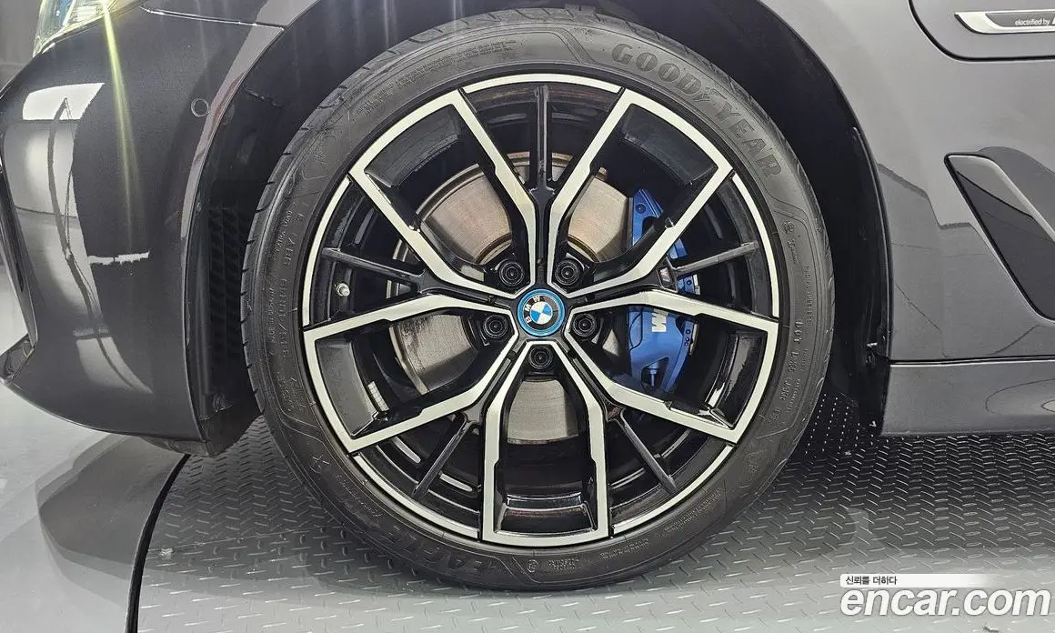BMW 5 серия 2023 2.0 автомат (гидро), фото 4 BMW 5 серия 2023 2.0 автомат (гидро), фото 4