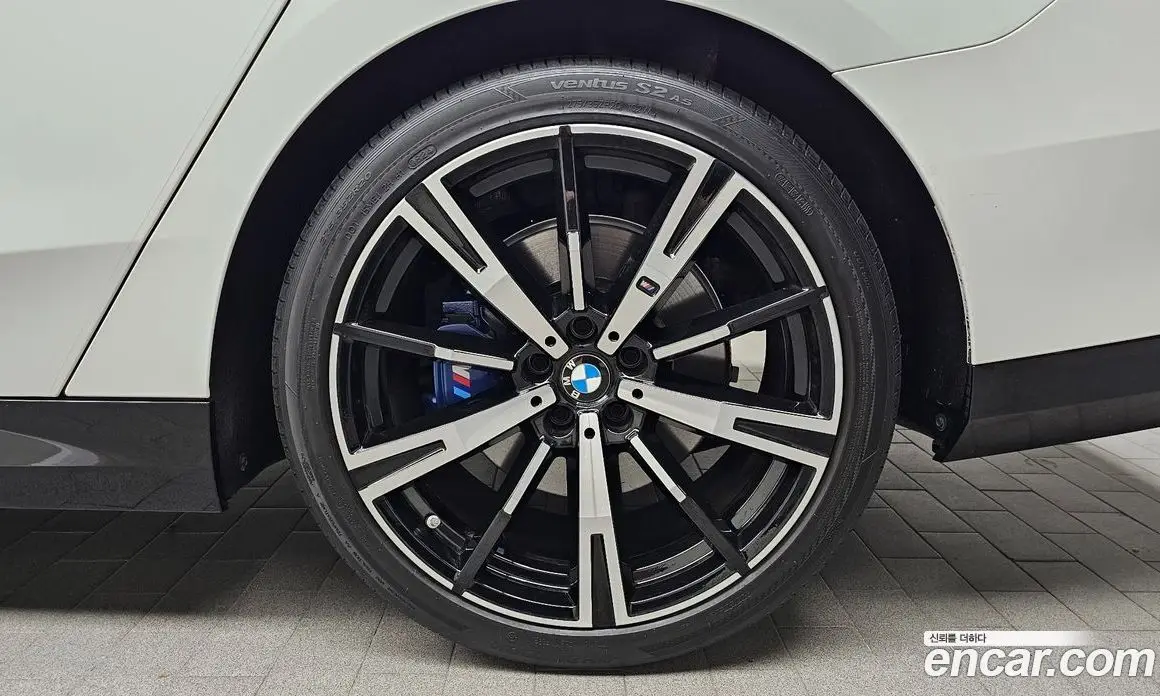 BMW 5 серия 2024 2.0 автомат (гидро), фото 6