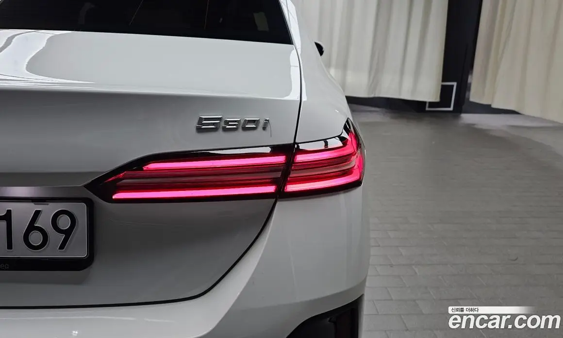 BMW 5 серия 2024 2.0 автомат (гидро), фото 8