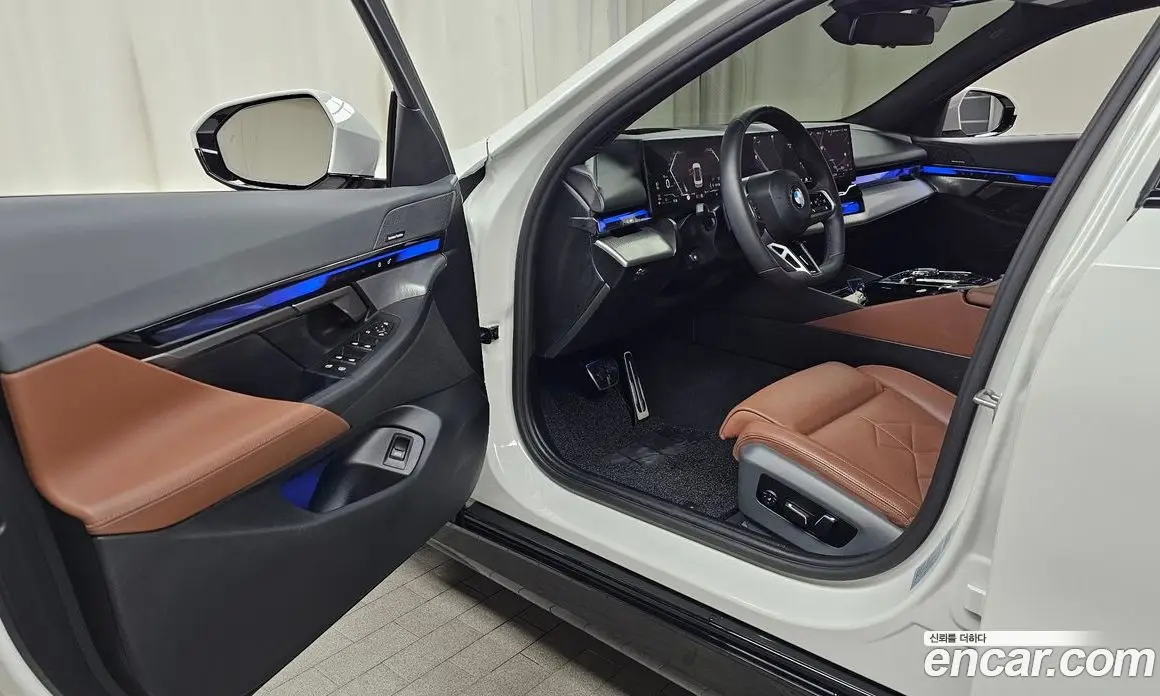 BMW 5 серия 2025 2.0 автомат (гидро), фото 13