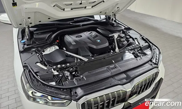 BMW 5 серия 2025 2.0 автомат (гидро), миниатюра 6