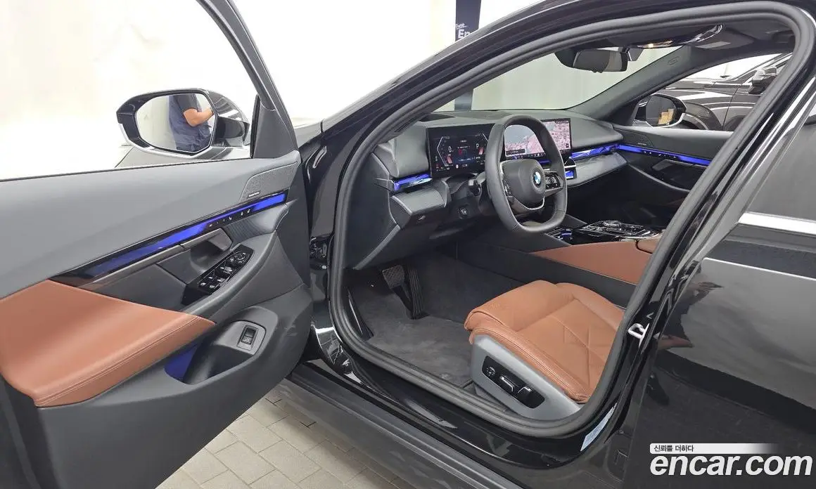 BMW 5 серия 2025 2.0 автомат (гидро), фото 13 BMW 5 серия 2025 2.0 автомат (гидро), фото 13