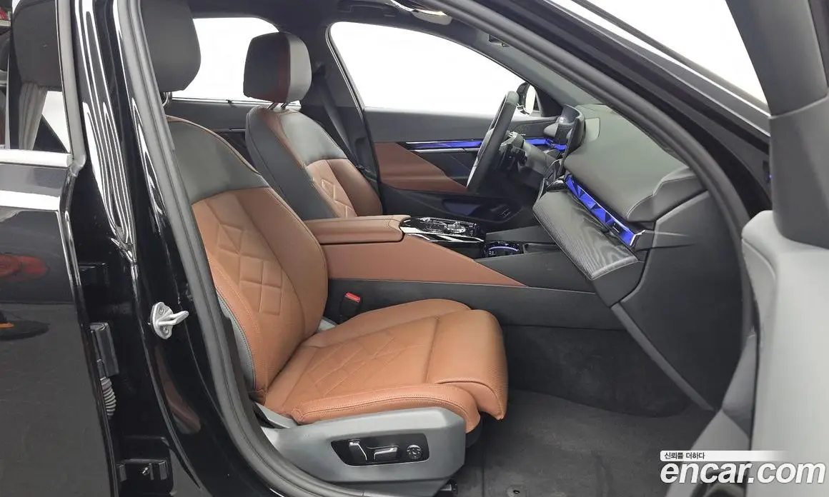 BMW 5 серия 2025 2.0 автомат (гидро), фото 17 BMW 5 серия 2025 2.0 автомат (гидро), фото 17