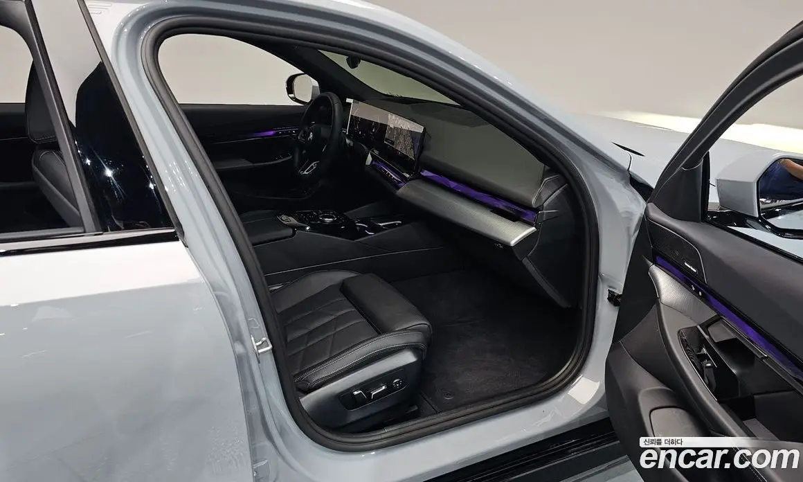 BMW 5 серия 2025 2.0 автомат (гидро), фото 16 BMW 5 серия 2025 2.0 автомат (гидро), фото 16