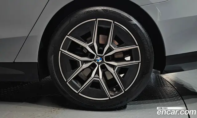 BMW 5 серия 2025 2.0 автомат (гидро), миниатюра 6 BMW 5 серия 2025 2.0 автомат (гидро), миниатюра 6
