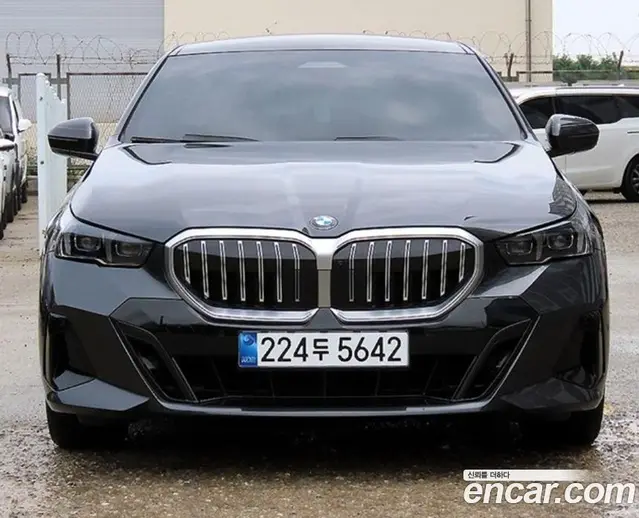 BMW 5 серия 2025 2.0 автомат (гидро), миниатюра 2