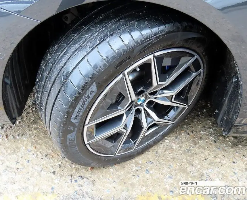 BMW 5 серия 2025 2.0 автомат (гидро), фото 5