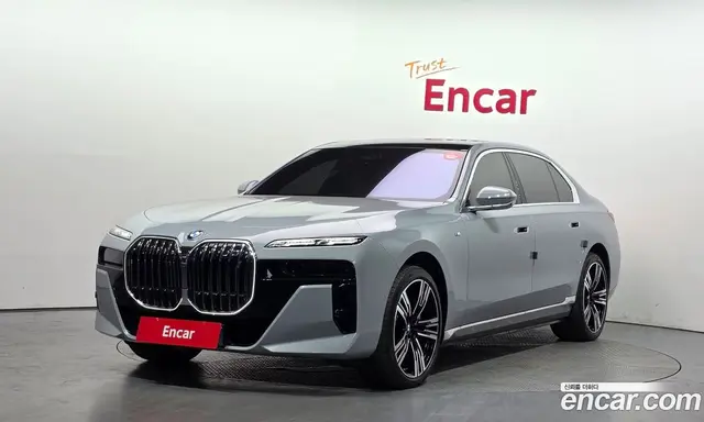 BMW i7, 2025, 28 799 км
