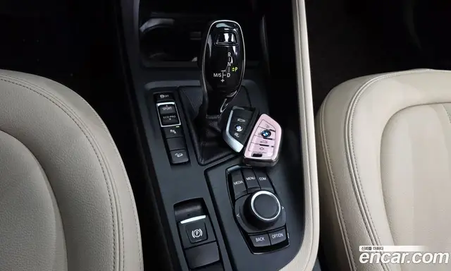 BMW X1 2018 2.0 автомат (гидро), миниатюра 12