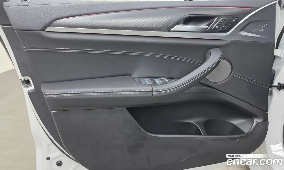 BMW X4 2025 2.0 автомат (гидро), фото 14