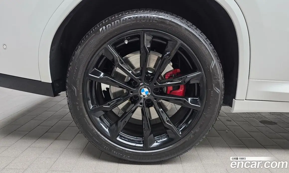 BMW X4 2025 2.0 автомат (гидро), фото 5