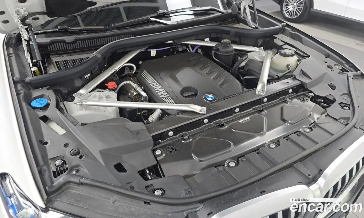 BMW X5 2025 3.0 автомат (гидро), фото 6