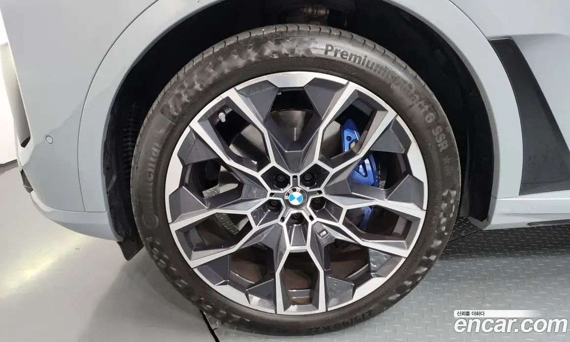 BMW X7 2024 3.0 автомат (гидро), фото 5