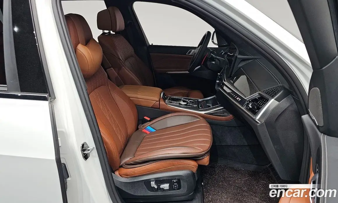 BMW X7 2025 3.0 автомат (гидро), фото 15