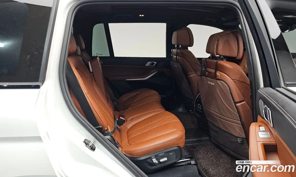BMW X7 2025 3.0 автомат (гидро), фото 16