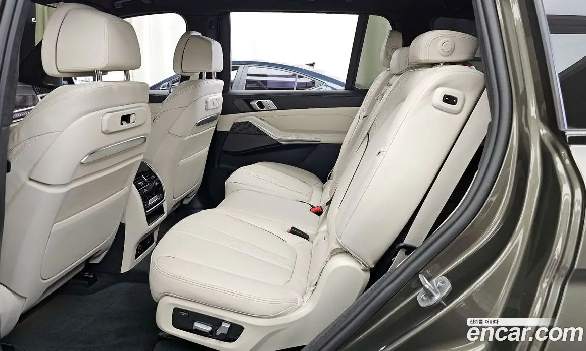 BMW X7 2025 3.0 автомат (гидро), фото 16 BMW X7 2025 3.0 автомат (гидро), фото 16