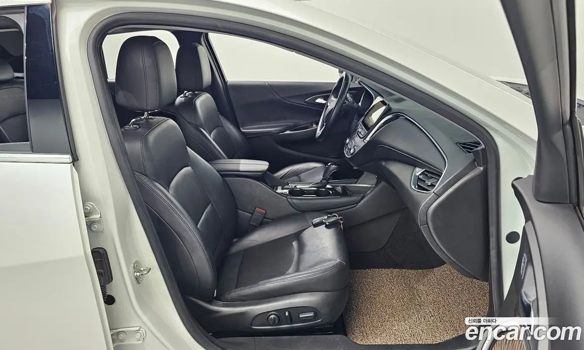Chevrolet Malibu 2016 2.0 автомат (гидро), фото 15 Chevrolet Malibu 2016 2.0 автомат (гидро), фото 15