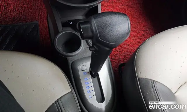 Chevrolet Spark 2011 1.0 автомат (гидро), миниатюра 12
