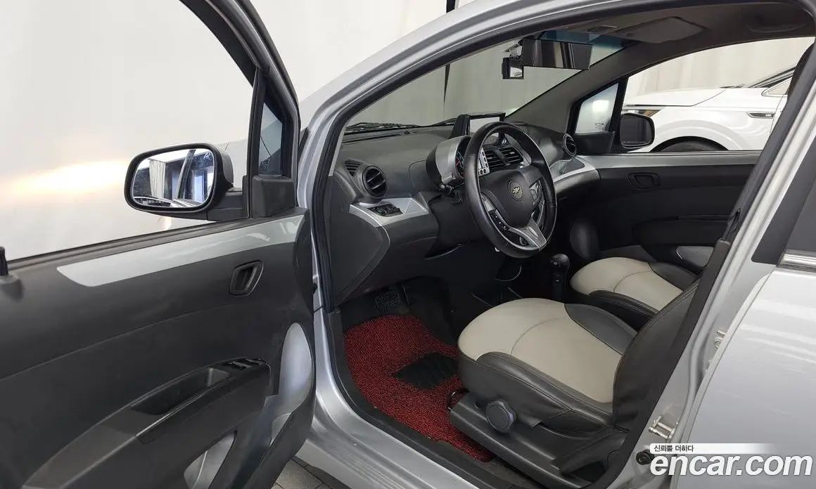 Chevrolet Spark 2011 1.0 автомат (гидро), фото 13