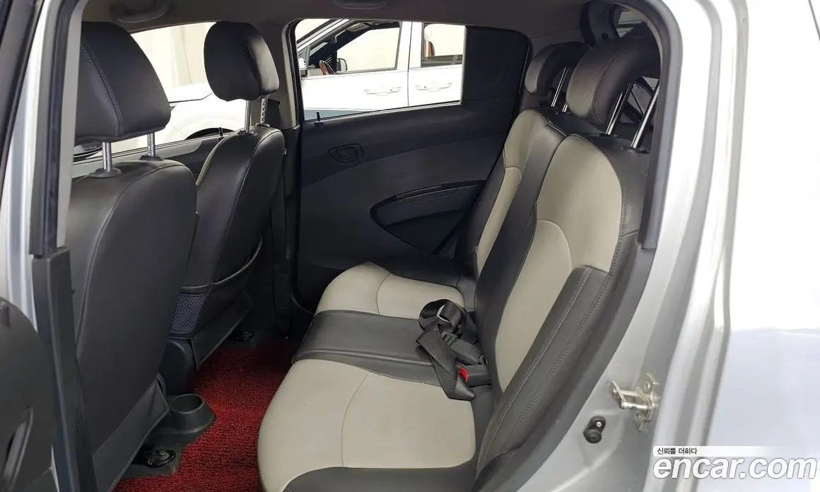 Chevrolet Spark 2011 1.0 автомат (гидро), фото 16