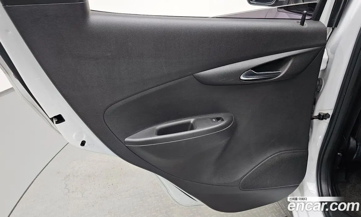 Chevrolet Spark 2015 1.0 автомат (гидро), фото 15 Chevrolet Spark 2015 1.0 автомат (гидро), фото 15