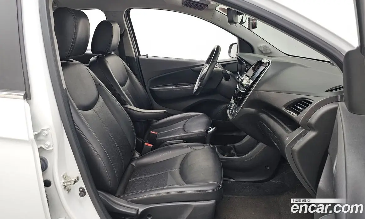 Chevrolet Spark 2015 1.0 автомат (гидро), фото 17 Chevrolet Spark 2015 1.0 автомат (гидро), фото 17