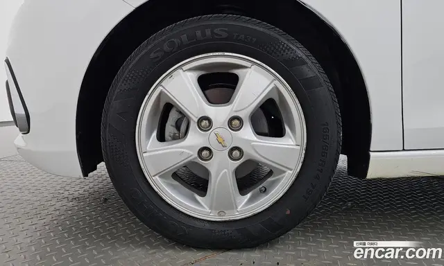 Chevrolet Spark 2015 1.0 автомат (гидро), миниатюра 5 Chevrolet Spark 2015 1.0 автомат (гидро), миниатюра 5