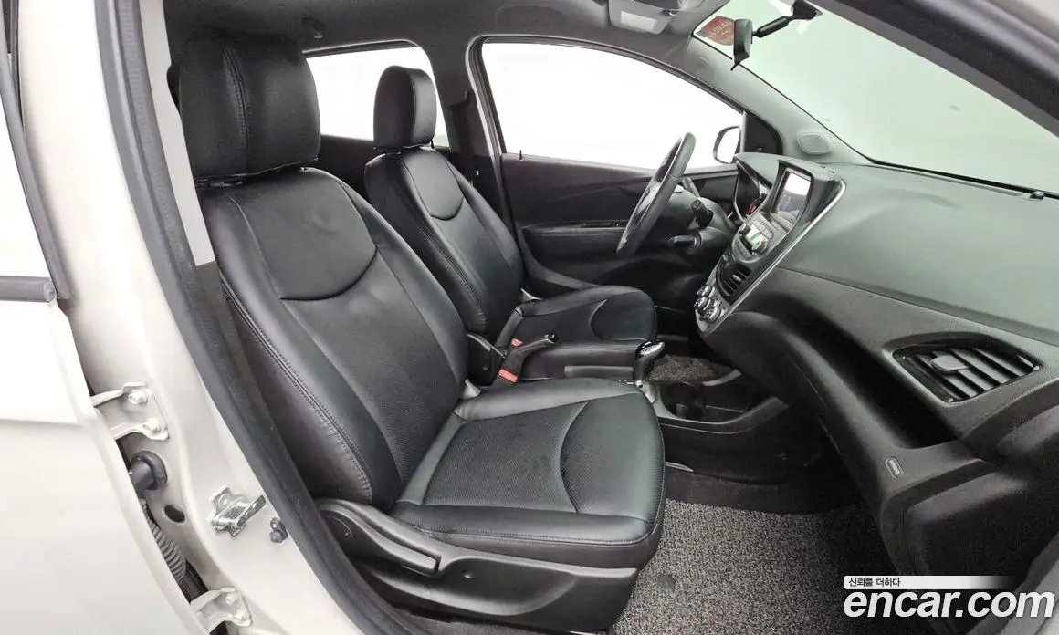 Chevrolet Spark 2016 1.0 автомат (гидро), фото 16 Chevrolet Spark 2016 1.0 автомат (гидро), фото 16