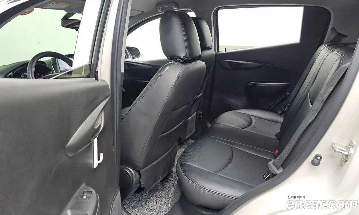 Chevrolet Spark 2016 1.0 автомат (гидро), фото 17 Chevrolet Spark 2016 1.0 автомат (гидро), фото 17