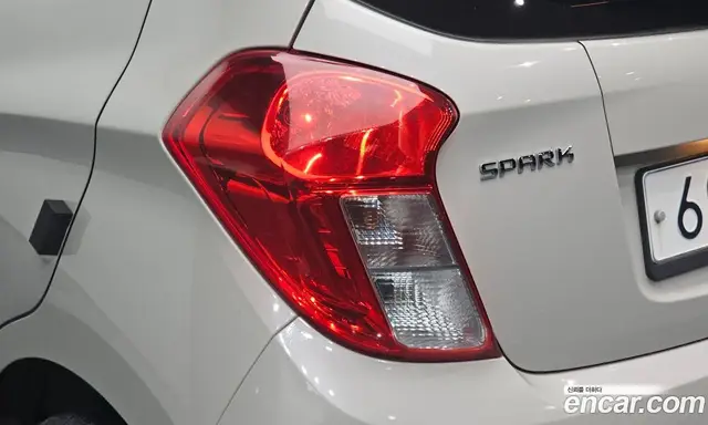 Chevrolet Spark 2016 1.0 автомат (гидро), миниатюра 8 Chevrolet Spark 2016 1.0 автомат (гидро), миниатюра 8