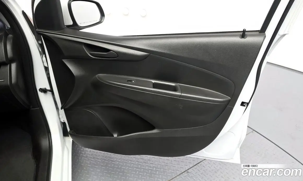 Chevrolet Spark 2019 1.0 автомат (гидро), фото 15 Chevrolet Spark 2019 1.0 автомат (гидро), фото 15