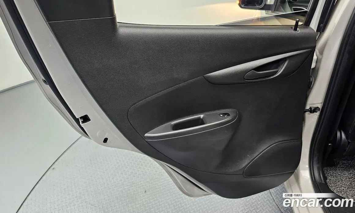 Chevrolet Spark 2019 1.0 автомат (гидро), фото 15 Chevrolet Spark 2019 1.0 автомат (гидро), фото 15