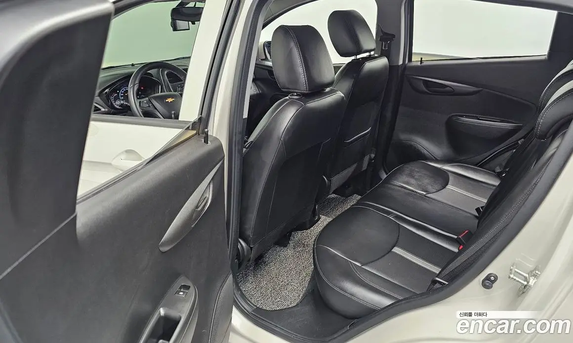 Chevrolet Spark 2019 1.0 автомат (гидро), фото 16 Chevrolet Spark 2019 1.0 автомат (гидро), фото 16