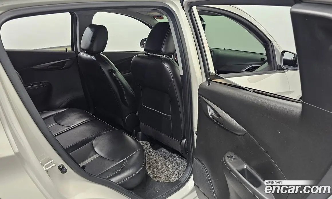 Chevrolet Spark 2019 1.0 автомат (гидро), фото 17 Chevrolet Spark 2019 1.0 автомат (гидро), фото 17