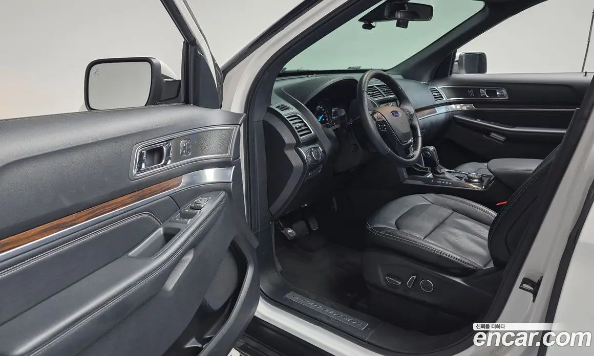 Ford Explorer 2018 2.3 автомат (гидро), фото 12 Ford Explorer 2018 2.3 автомат (гидро), фото 12