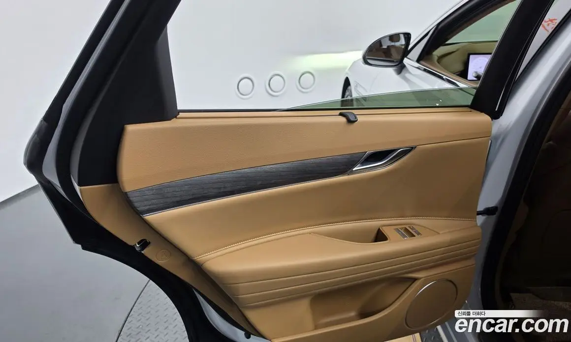 Genesis G80 2025 2.5 автомат (гидро), фото 15