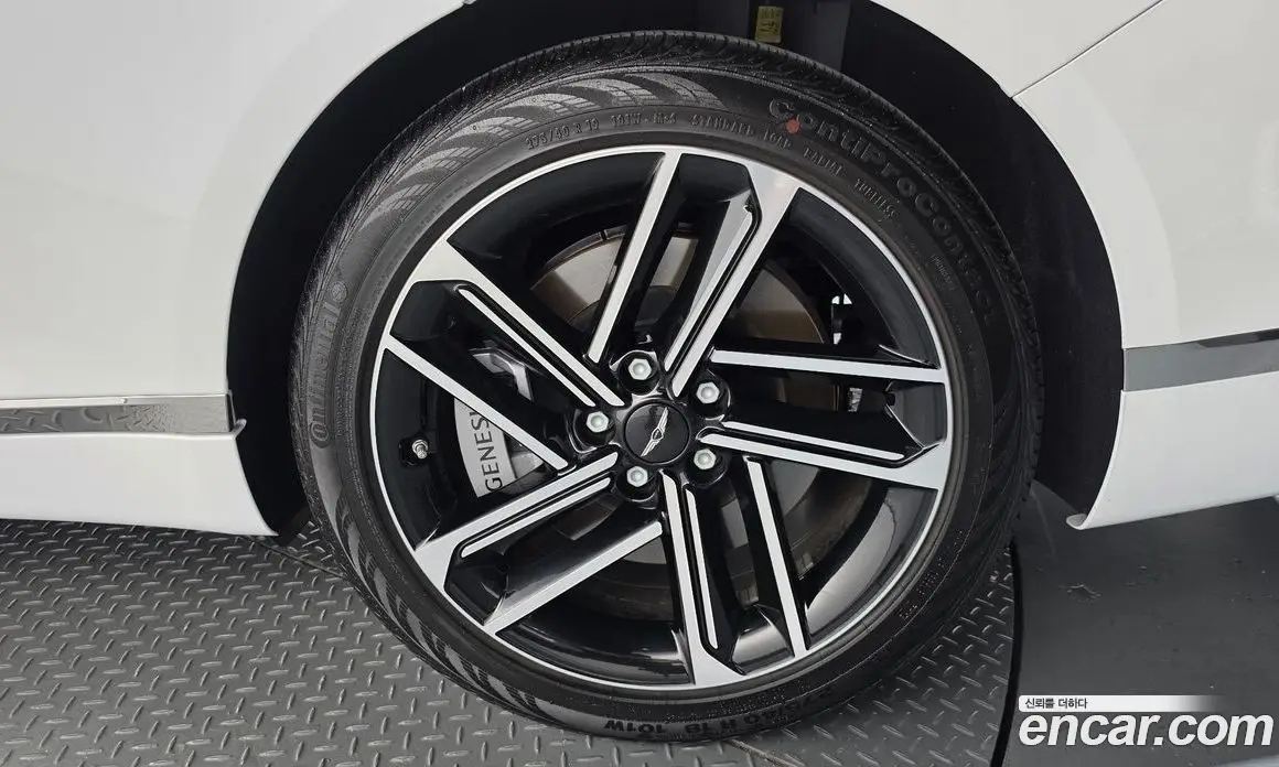 Genesis G80 2025 2.5 автомат (гидро), фото 7