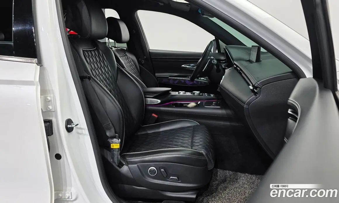 Genesis GV70 2021 2.5 автомат (гидро), фото 17